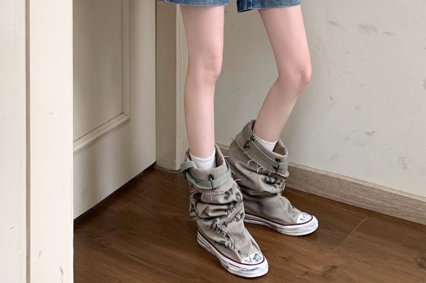 Mid Rise Washed Denim Shorts