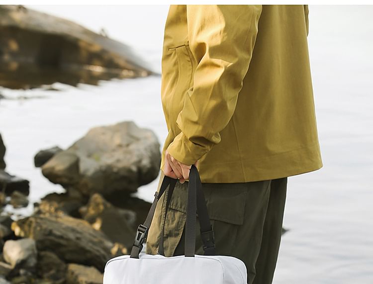 Color Panel Canvas Shoulder Bag