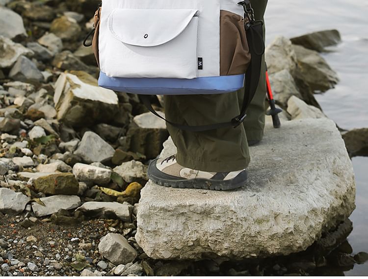Color Panel Canvas Shoulder Bag