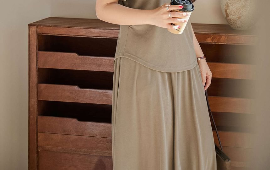 Scoop Neck T-Shirt and Maxi A-Line Skirt Set - Altfashion Shop