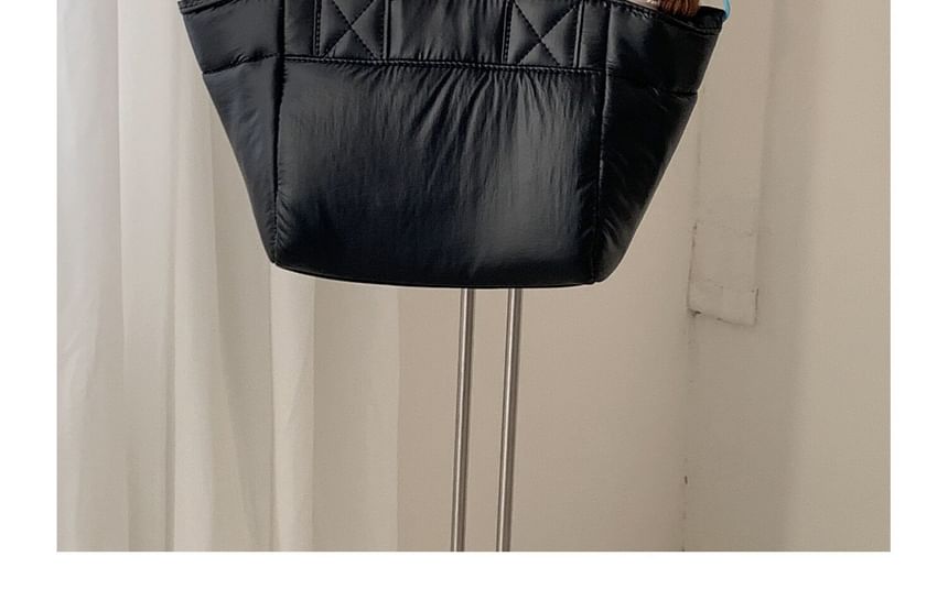 Plain Puffed Fabric Handbag