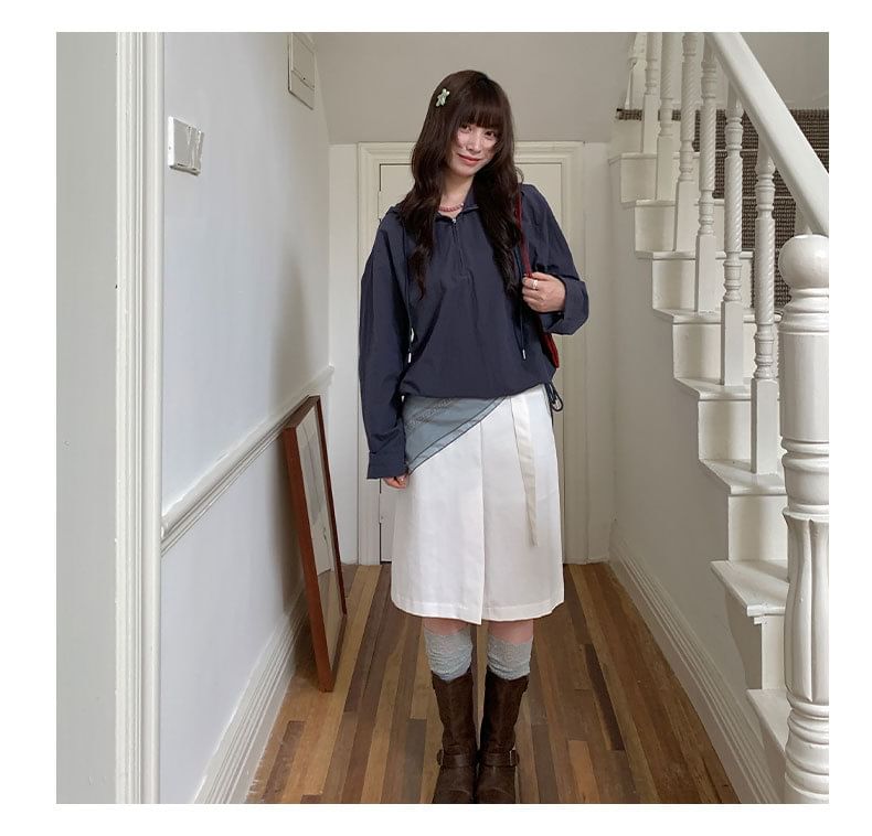Mid Rise Plain A-Line Skirt