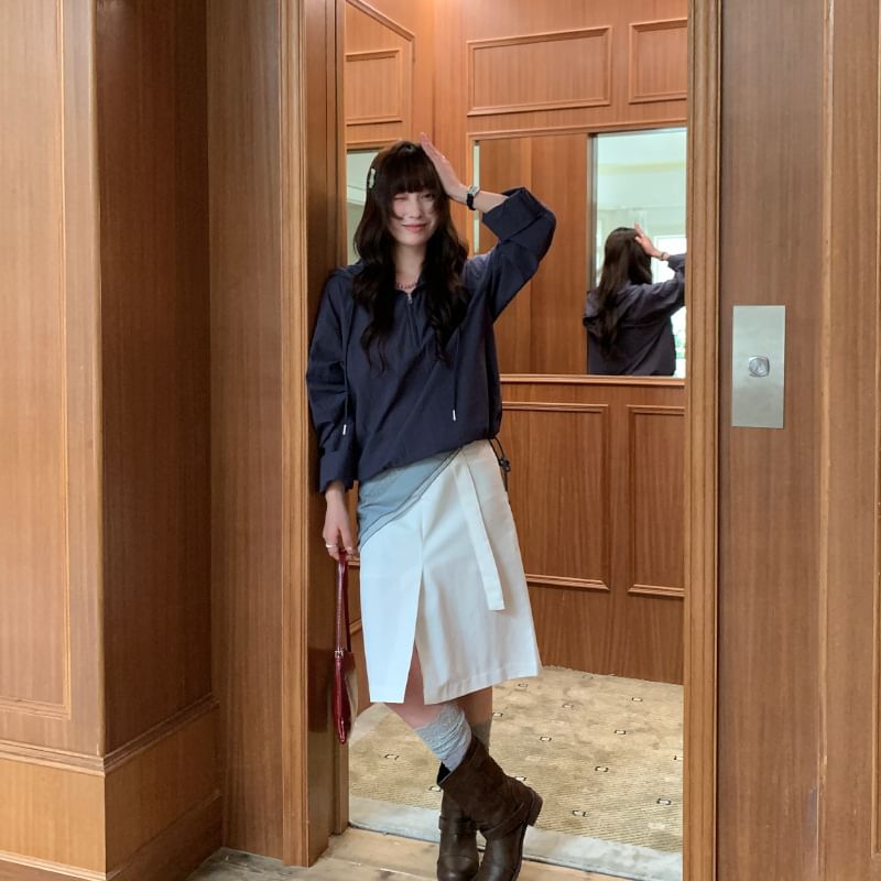 Mid Rise Plain A-Line Skirt