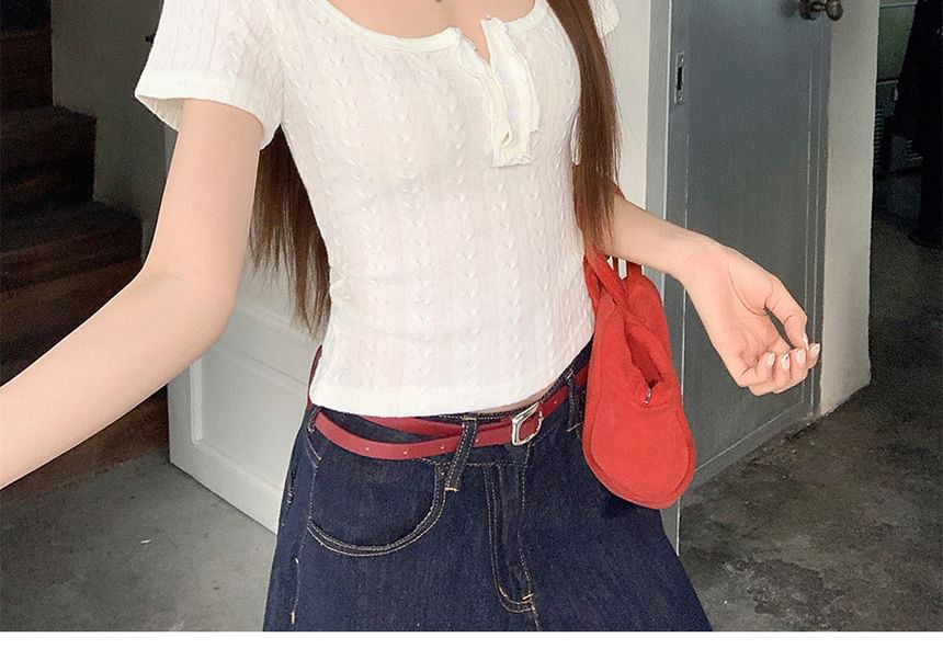 Cable Knit Crop Sweater with Scoop Neck