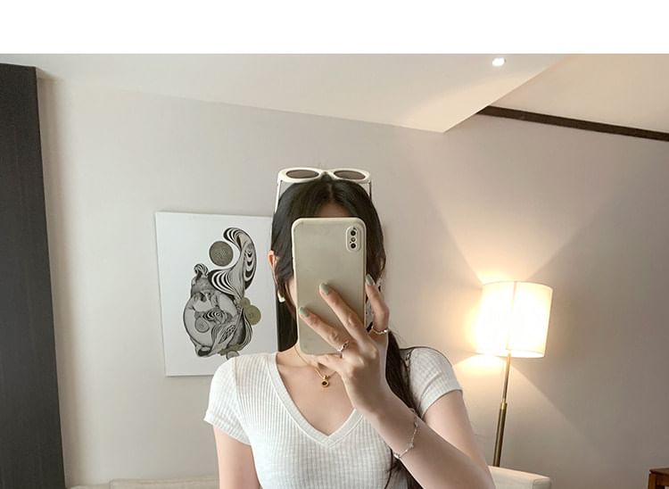 Sheer V-Neck Fitted Crop Tee