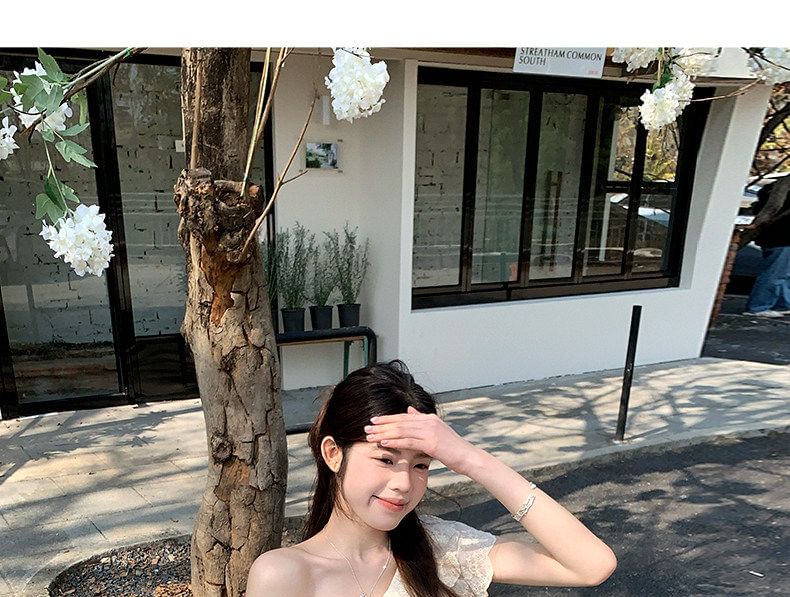 One-Shoulder Lace Panel Fitted Top