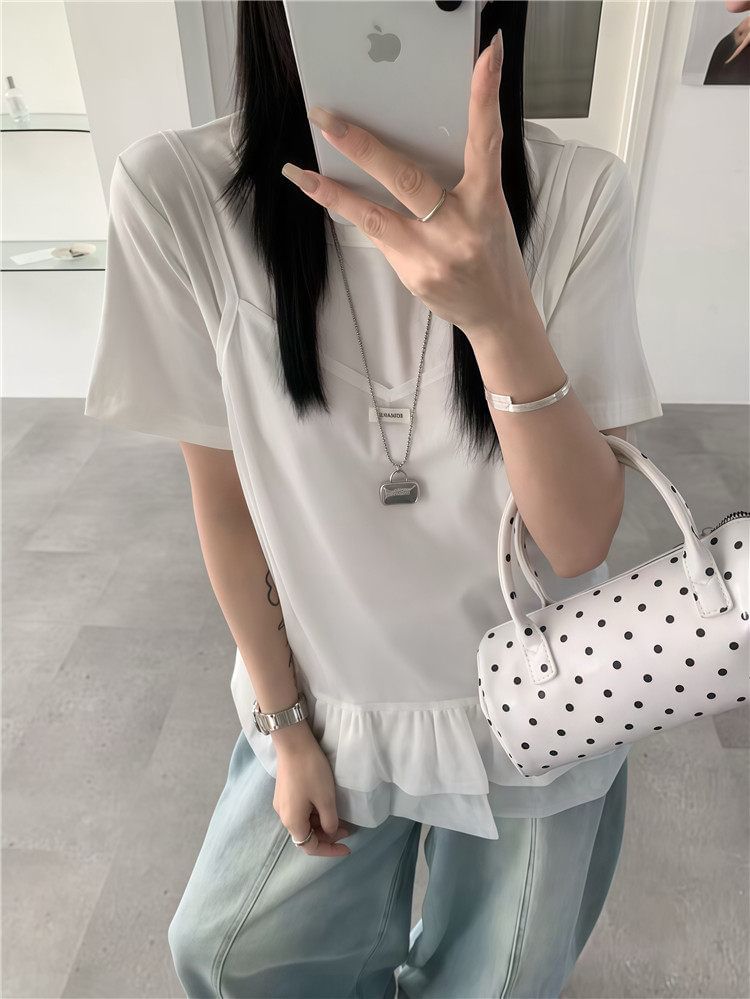 Duo Set: Crew Neck Short-Sleeve Tee + V-Neck Lace Camisole