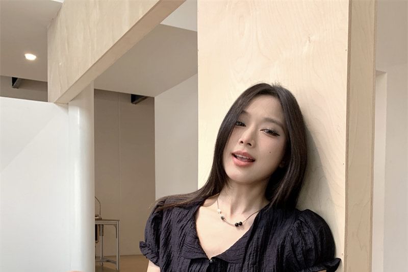 Tie-Neck Short Sleeve Blouse
