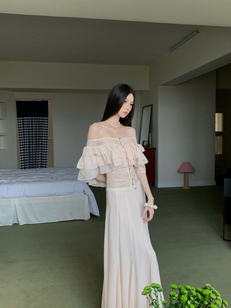 Short Sleeve Off Shoulder Plain Ruffle Tiered Panel Lace Blouse / Mid Rise Maxi A-Line Skirt