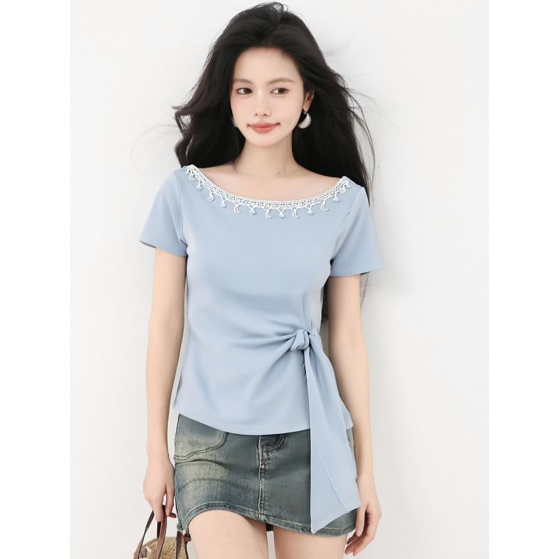 Short-Sleeve Boat Neck Lace Trim Fringed Slit T-Shirt