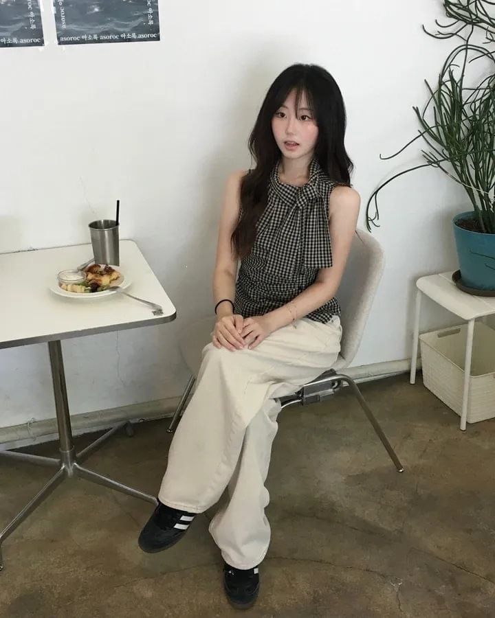 Stand Collar Gingham Ruched Button Crop Tank