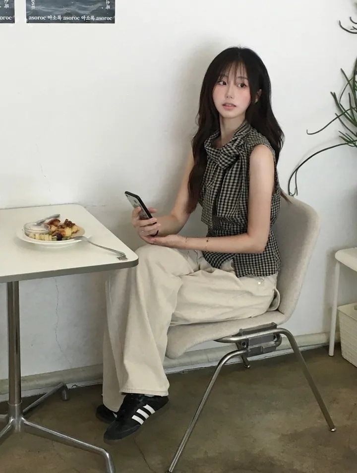 Stand Collar Gingham Ruched Button Crop Tank