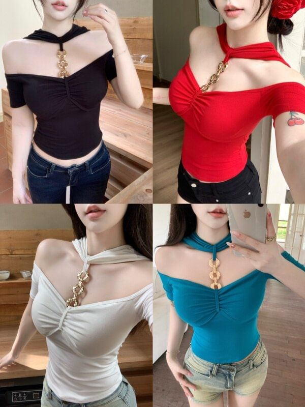Short-Sleeve Halter Neck Chained Crop Top Off-Shoulder