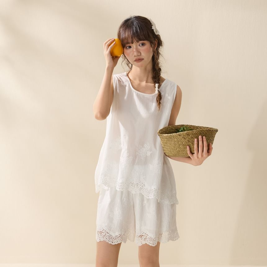 Lace Trim Tank Top with Mid Rise Shorts