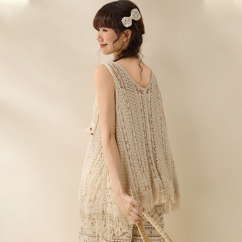 V-Neck Crochet Lace Tasseled Sleeveless Top