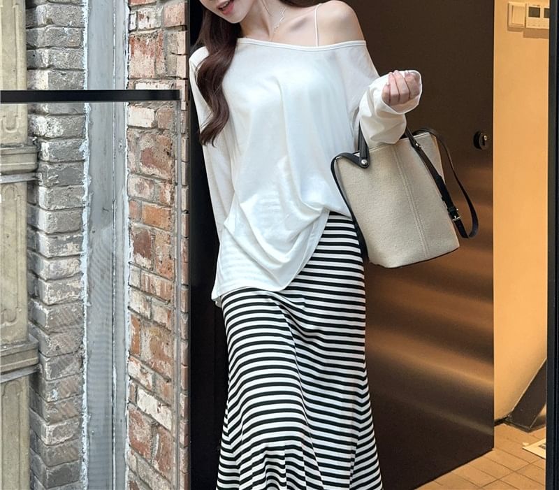 Long-Sleeve Off-Shoulder Plain Sheer T-Shirt / High Waist Striped Maxi Mermaid Skirt