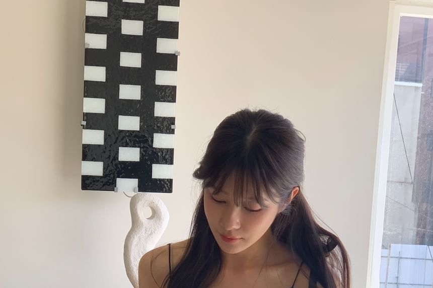 Textured Ruffled Hem Camisole Top