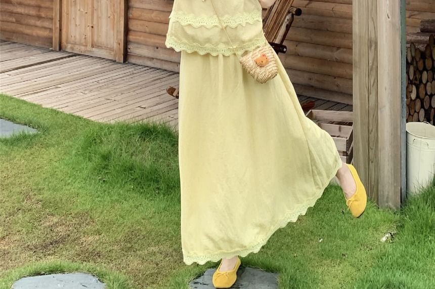 Short-Sleeve Round Neck Plain Lace Trim Blouse / Mid Rise Maxi A-Line Skirt
