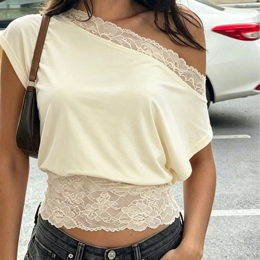 Cold Shoulder Lace-Trim Slim Crop Short Sleeve Top