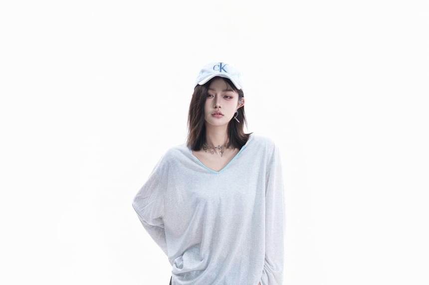 V-Neck Contrast Trim Long-Sleeve T-Shirt