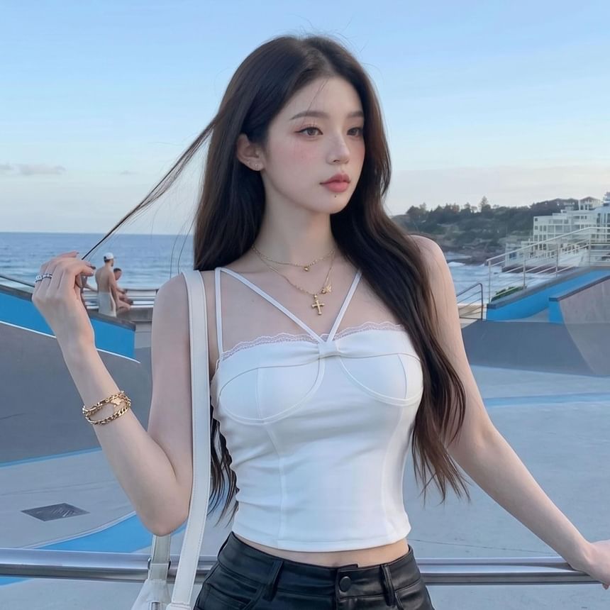 Spaghetti Strap Lace Trim Bow Detail Crop Camisole Top