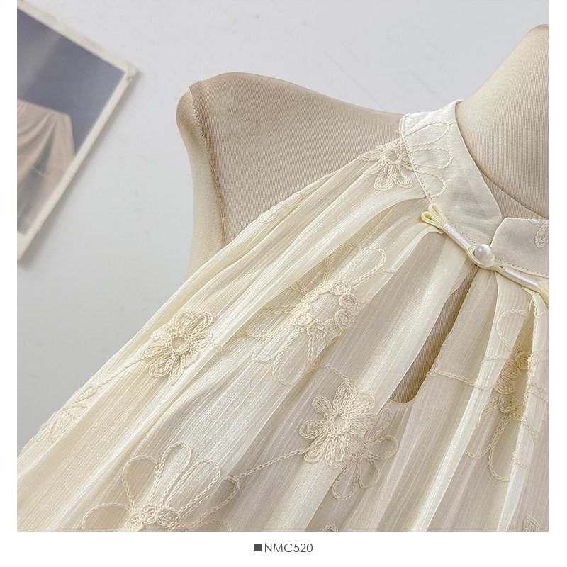 Sleeveless Floral Jacquard Ruffled Top