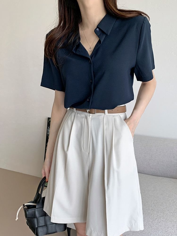 Loose-Fit Plain Short Sleeve Blouse