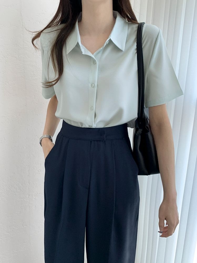 Loose-Fit Plain Short Sleeve Blouse