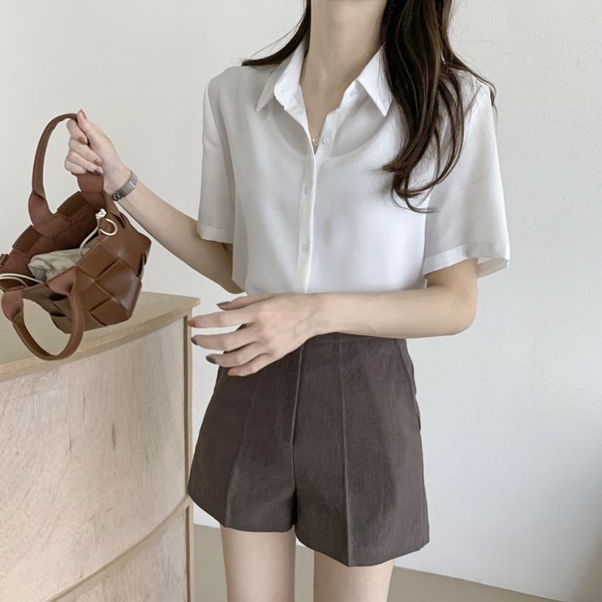 Loose-Fit Plain Short Sleeve Blouse