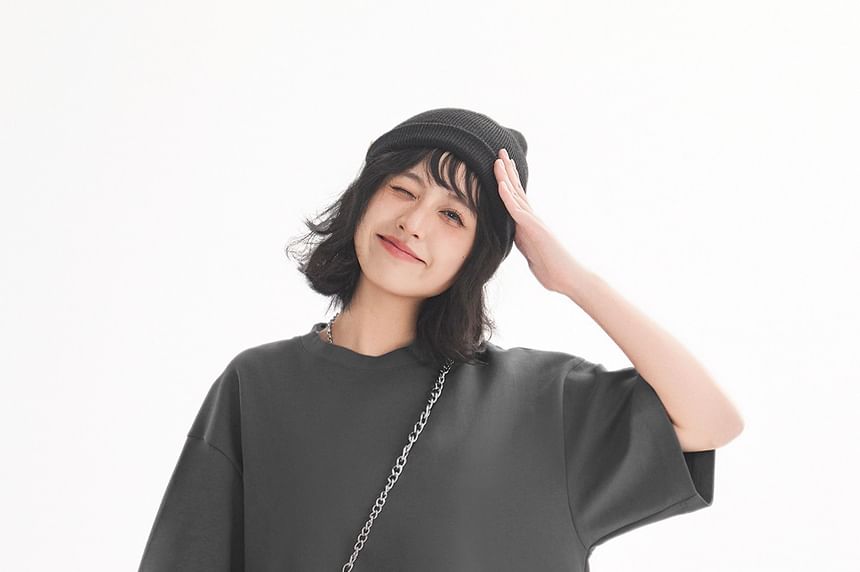 Short-Sleeve Crew Neck Plain Oversized T-Shirt