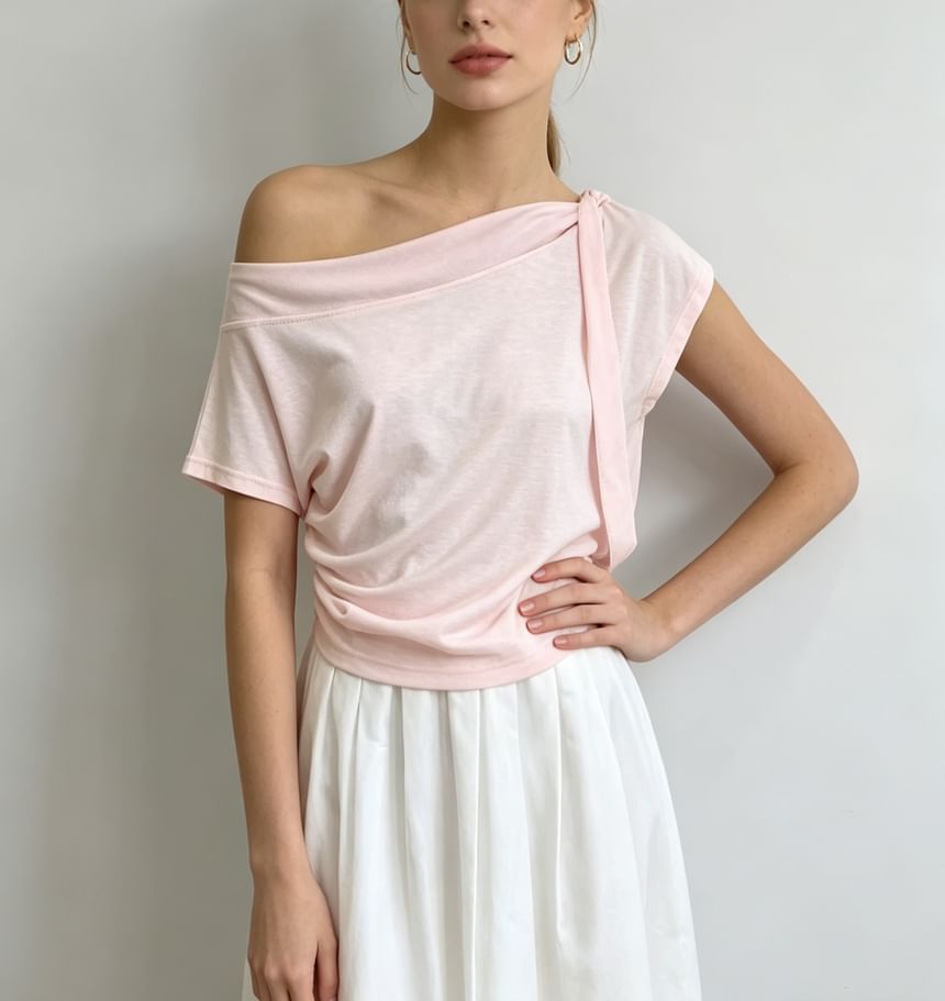 Knot-Front Slim Tee with Cutout Shoulders
