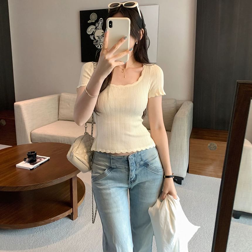 Ribbed Knit Scoop Neck Tee with Short Sleeves