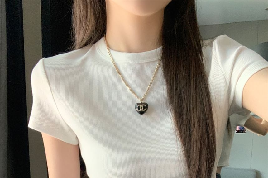 Short-Sleeve Crew Neck Ribbed Crop Tee