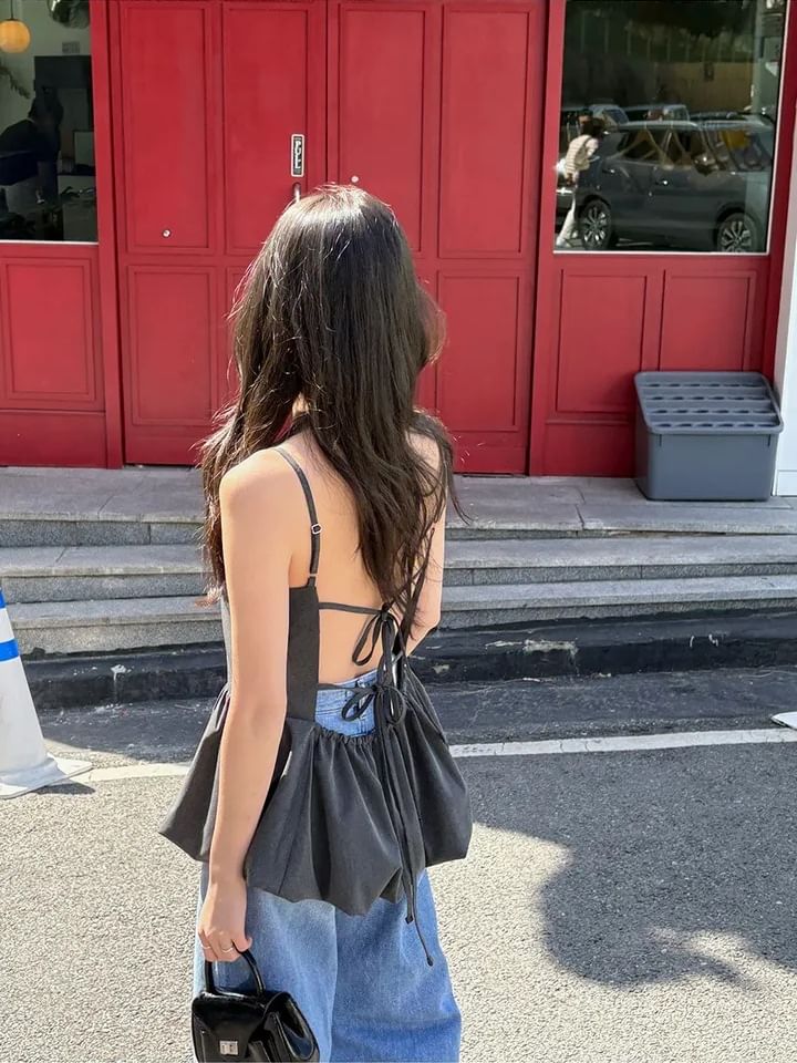 Square Neck Plain Open Back Bubble Hem Peplum Camisole Top