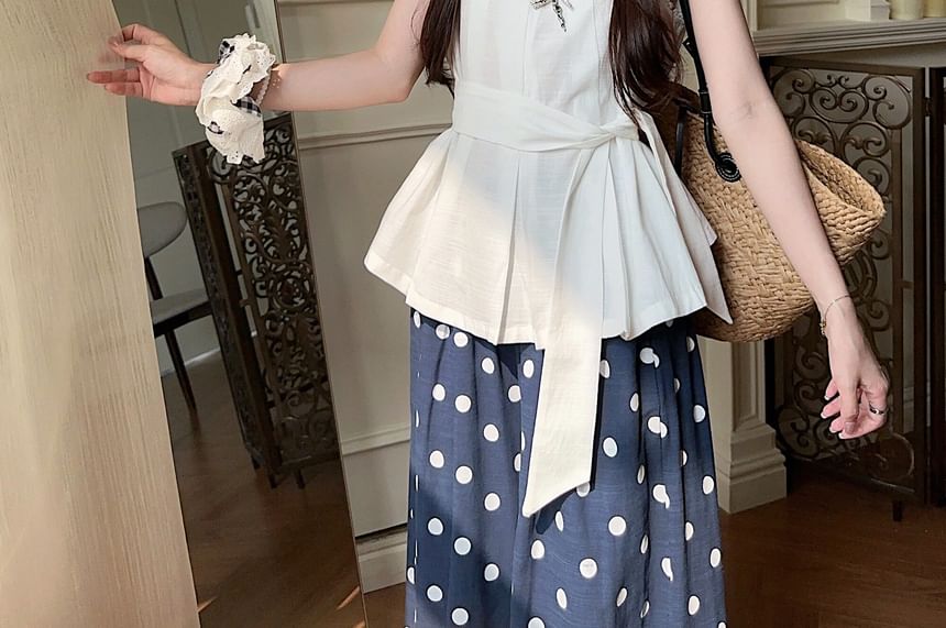 Sleeveless Tie-Side Plain Blouse