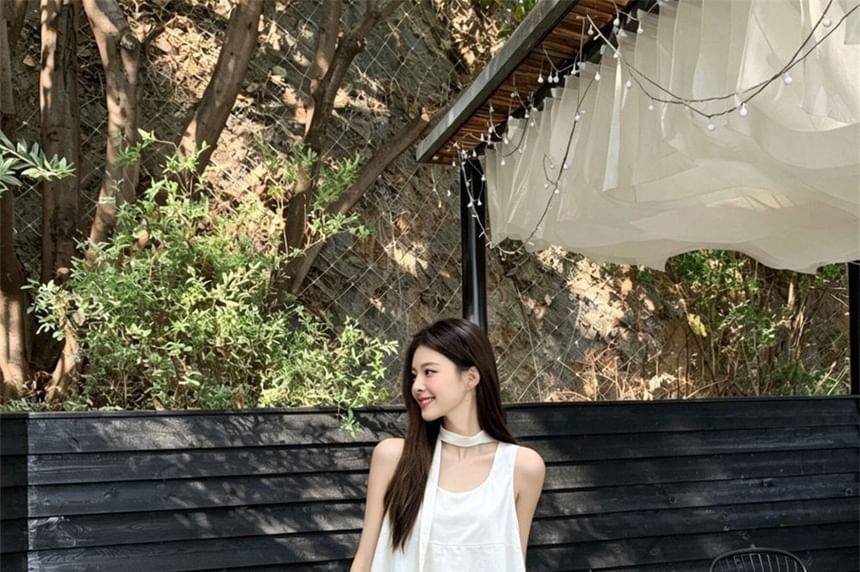 Flowy Sleeveless Top with Twilly Set