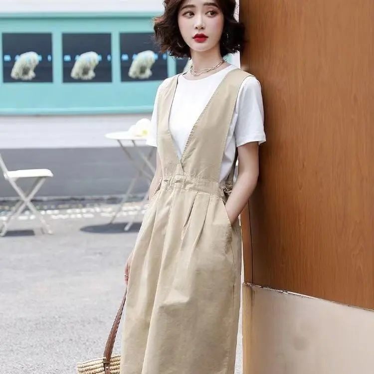 Round Neck T-Shirt & V-Neck Drawstring Midi Dress Set