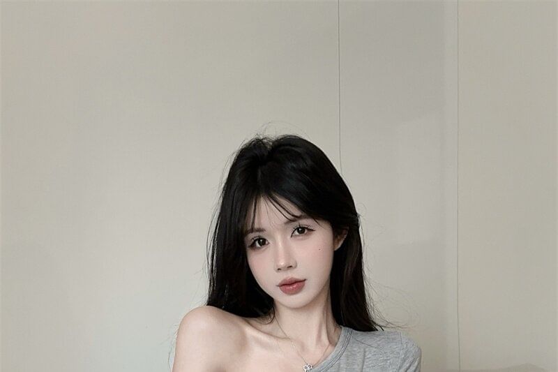 Ruched One-Shoulder Short Sleeve Top