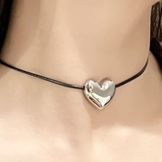 Cord Heart Choker