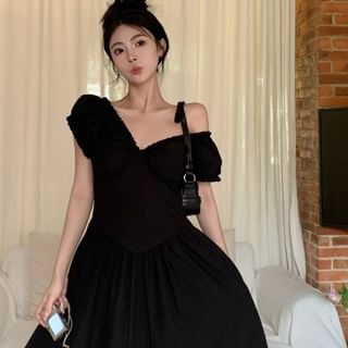 V-Neck Puff-Sleeve Solid A-Line Maxi Dress