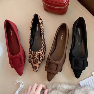 Buckled Toe Pointed Flats