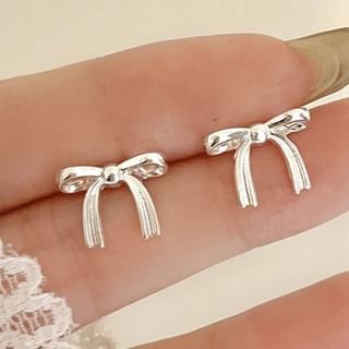 Bowknot Stud Earring