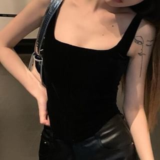 High Camisole / Square Neck Flared Rise Plain Pants Faux Leather Top