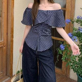 Plaid Off-Shoulder Short-Sleeved Blouse