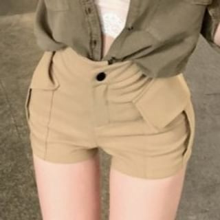Long-Sleeve Plain Cargo Shirt / V-Neck Lace Panel Crop Slim Fit Tank Top / High Waist Shorts