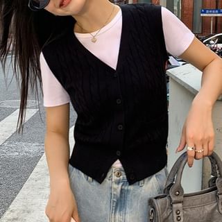 Classic V-Neck Cable Knit Sweater Vest
