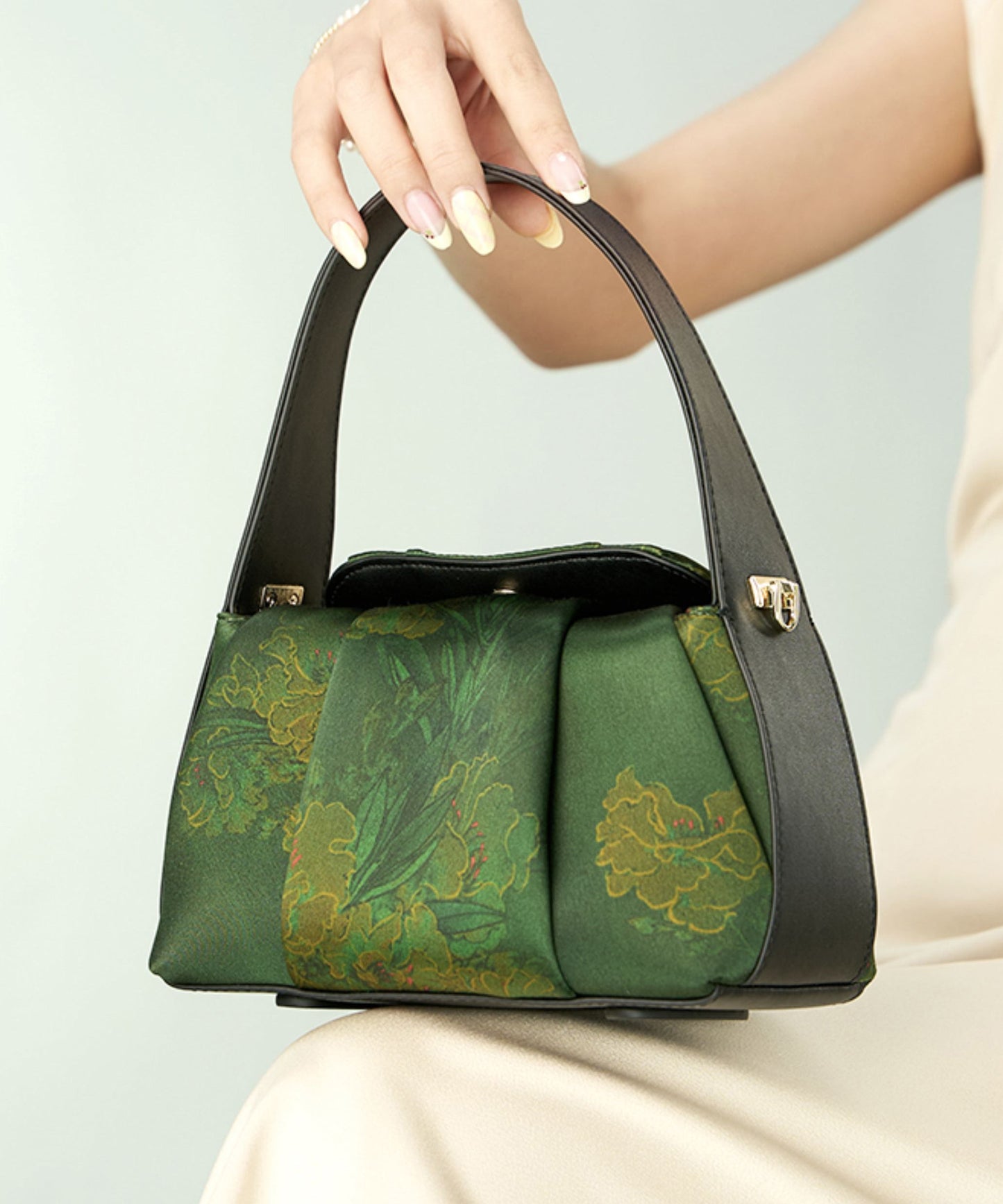 Embroidered Bag Silk Retro Green New Tote