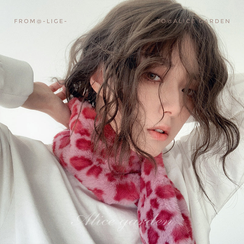 Casual Series Short Wavy Brown Wig ON980 MK Kawaii Store