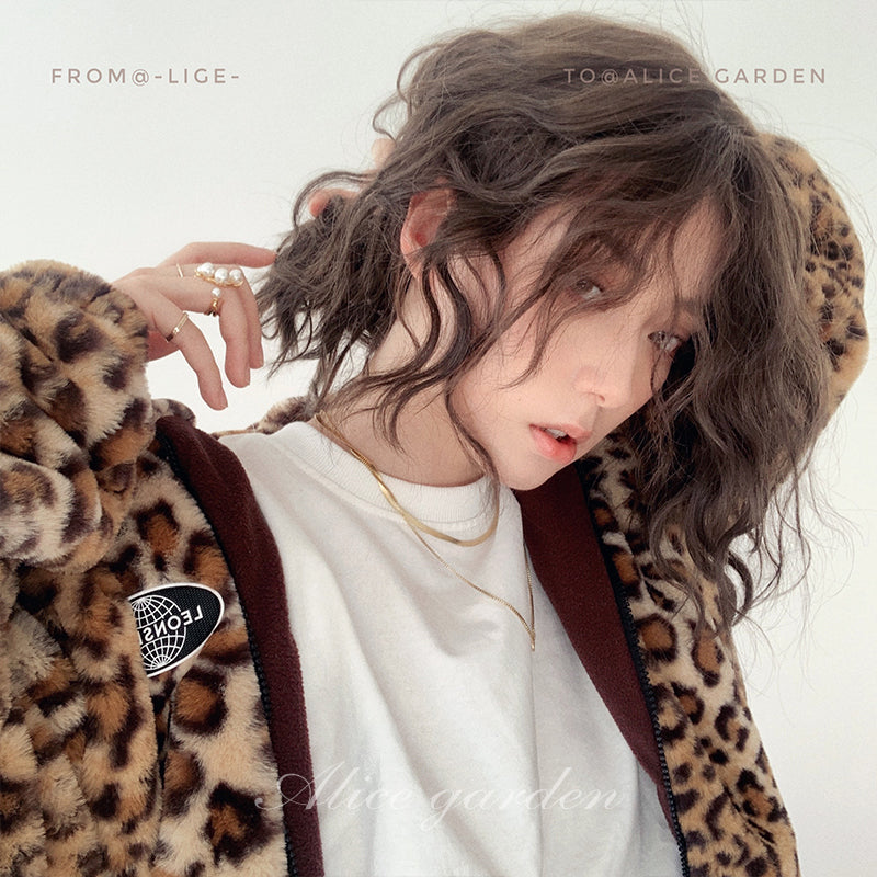 Casual Series Short Wavy Brown Wig ON980 MK Kawaii Store