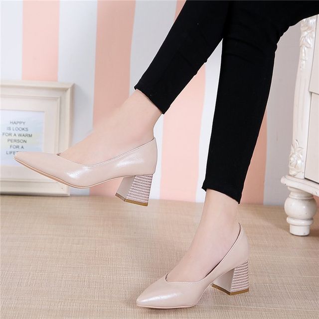 Pointy-Toe Pumps Chunky-Heel